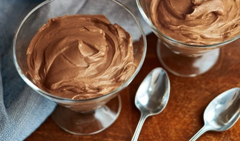 Creamy keto chocolate mousse made with 3 simple ingredients