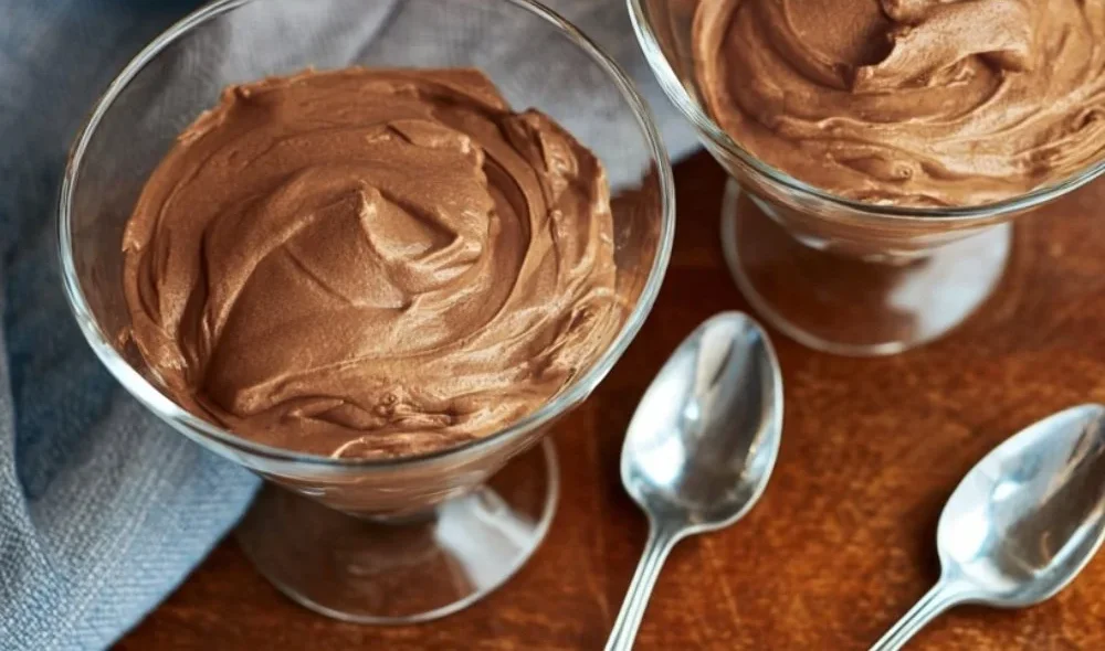 Creamy keto chocolate mousse made with 3 simple ingredients